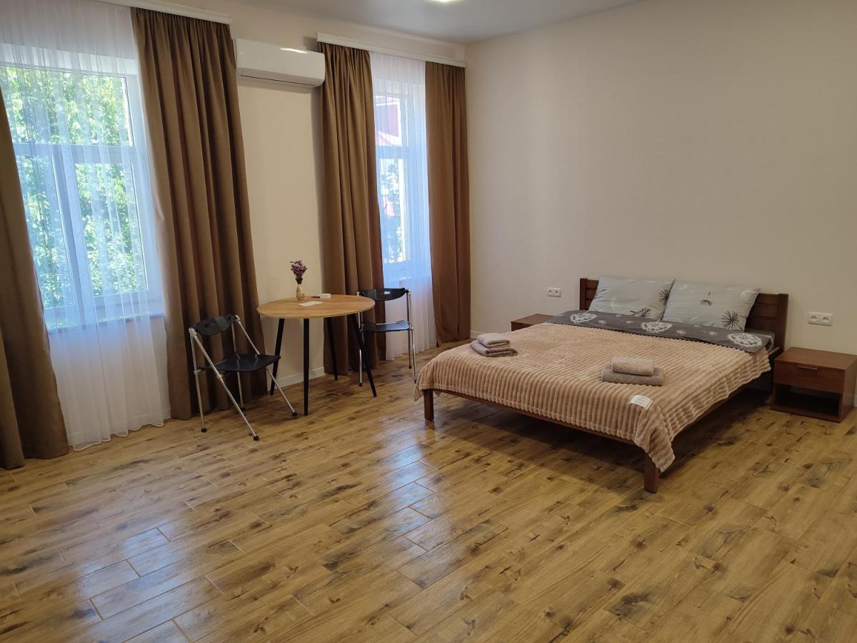 Sweethomeapartment Kamjanets-Podilskyj Exteriör bild